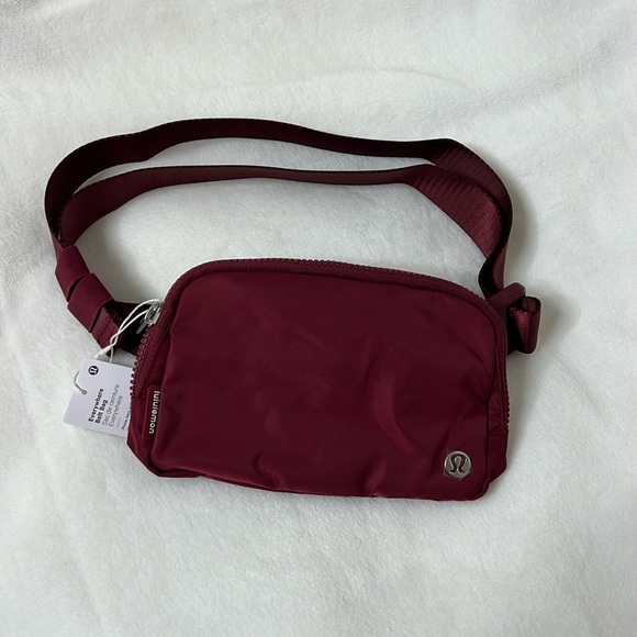 lululemon athletica Handbags - Lululemon Everywhere Belt Bag Deep Rouge / Wine